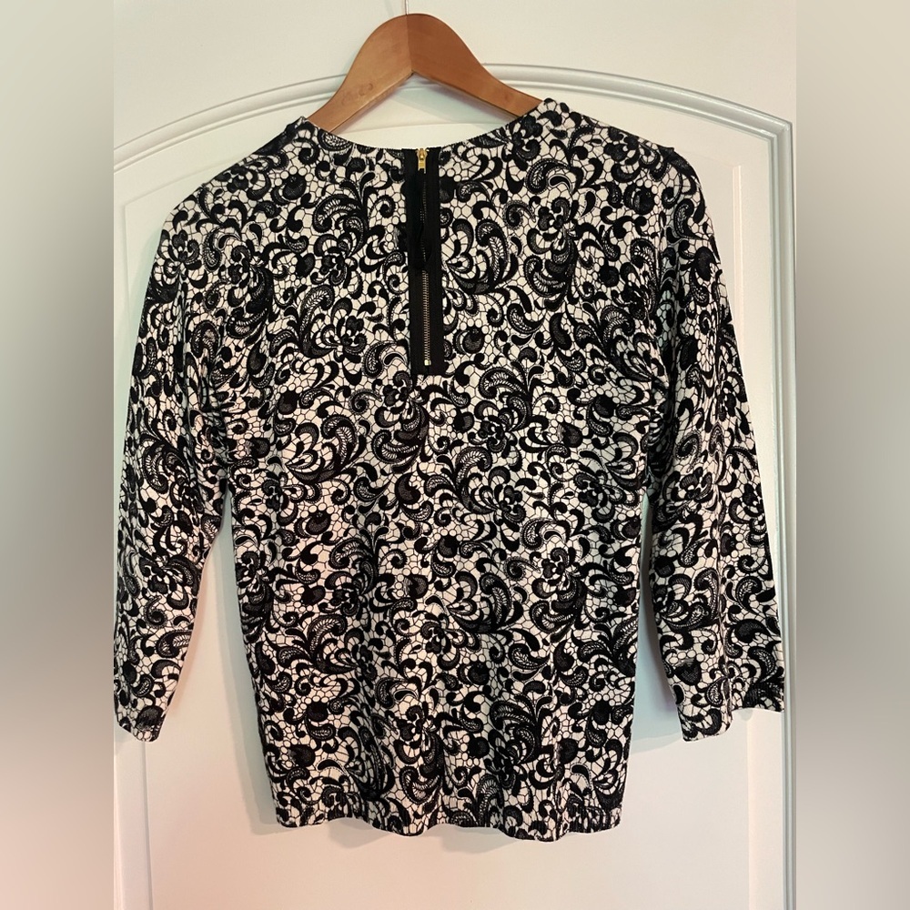 Philosophy Republic Clothing Black & White Lace-Print Women's Sweater Top - Picture 3 of 10